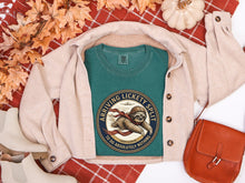 Load image into Gallery viewer, Sloth 'Arriving Lickety Split' Vintage Badge T-Shirt - Samantha Cade Collection