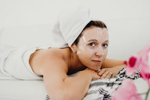 Load image into Gallery viewer, Ice Water Face and Neck Mask Set - Samantha Cade Collection